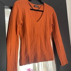Nadaam Cashmere V Neck Sweater